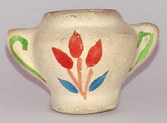 Tonvase mit blauen Bl�ttern